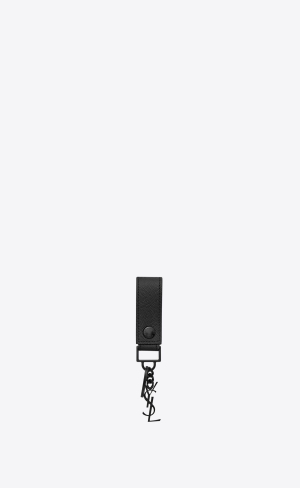 YSL Cassandre Key Ring In Grain De Poudre Embossed Läder Svarta | ERQ392764