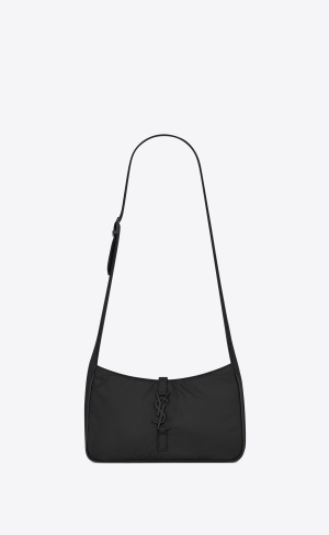 YSL Le 5 À 7 Crossbody Bag In Econyl® Regenerated Nylon Svarta | OPE470315