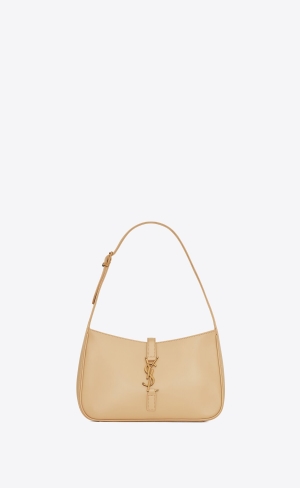 YSL Le 5 À 7 In Smooth Läder Ivoire Naturel | GVO832065