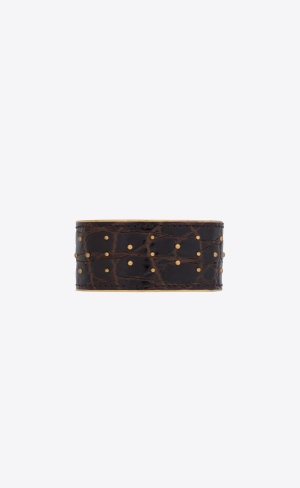 YSL Studded Cuff In Crocodile-embossed Läder And Metal Mörkchoklad Ljusbruna | RZF024971